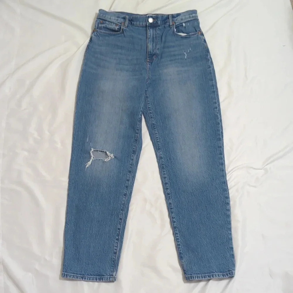 LOFT High Rise Waist Boyfriend Jeans, Color Med Wash Size 8/29